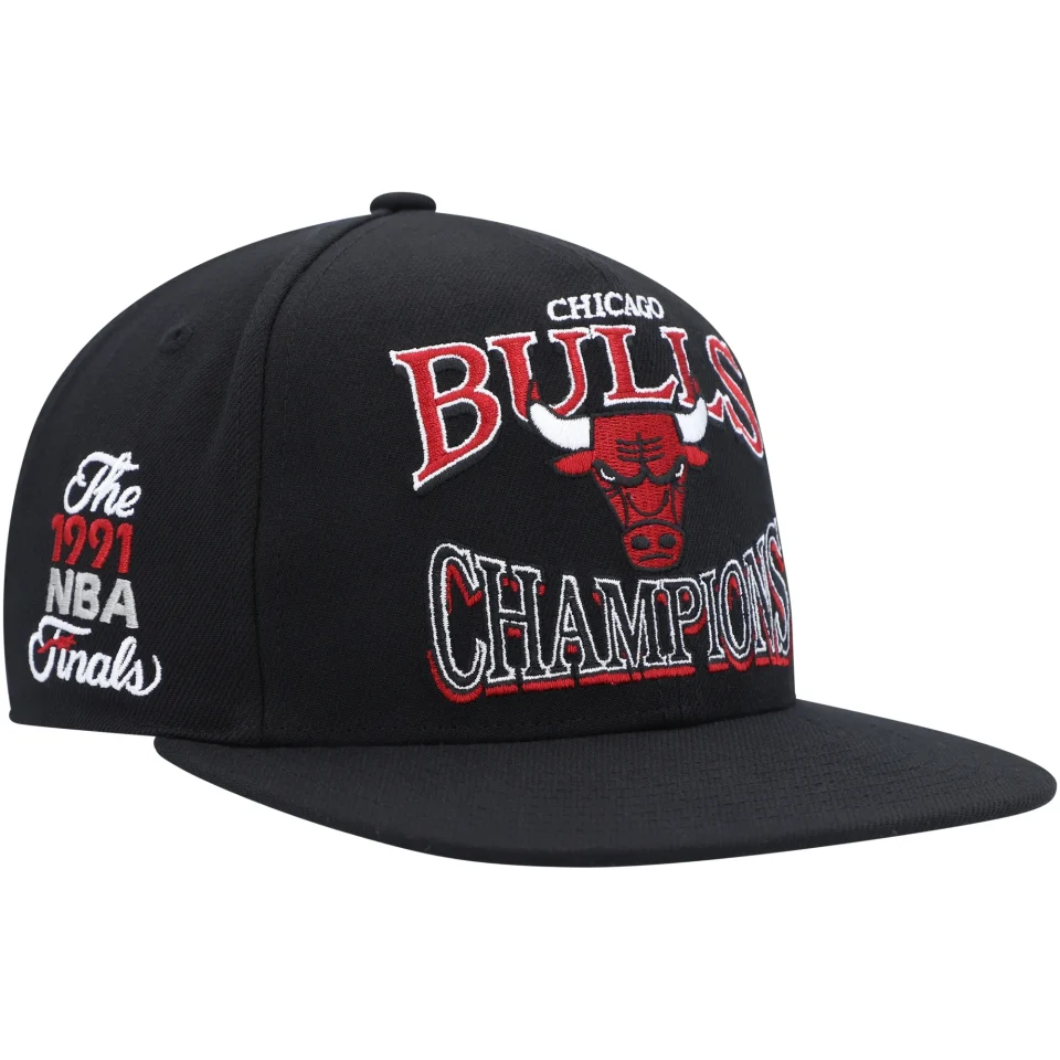 Glossy Men's Mitchell & Ness Black Chicago Bulls Hardwood Classics SOUL Champions Era Diamond Snapback Hat - OSFA